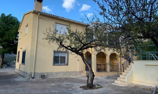 Finca - Zu verkaufen - Senija - Senija