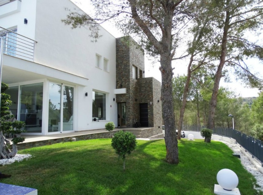 Modernen Villen zu verkaufen in Moraira