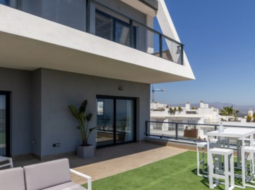 Neubau - Apartment -
Alicantino