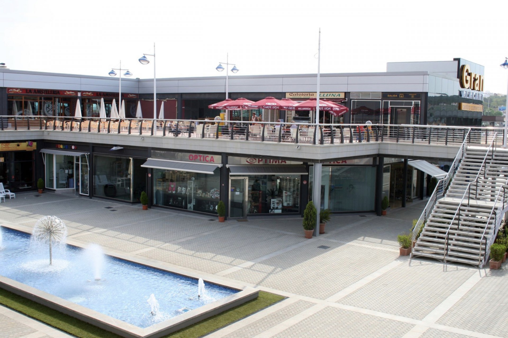 Neubau - Apartment -
Alicantino