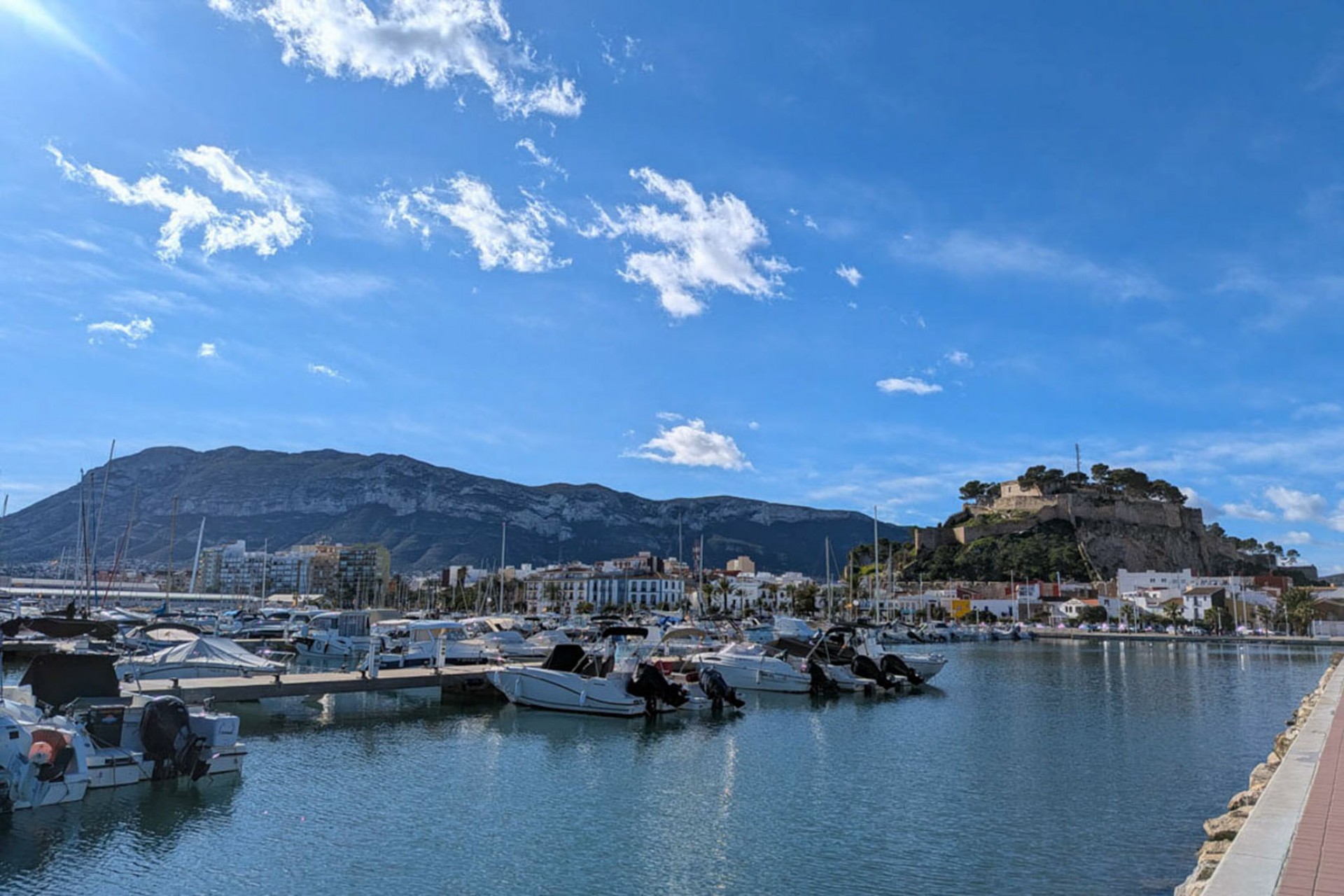 Neubau - Apartment -
Denia