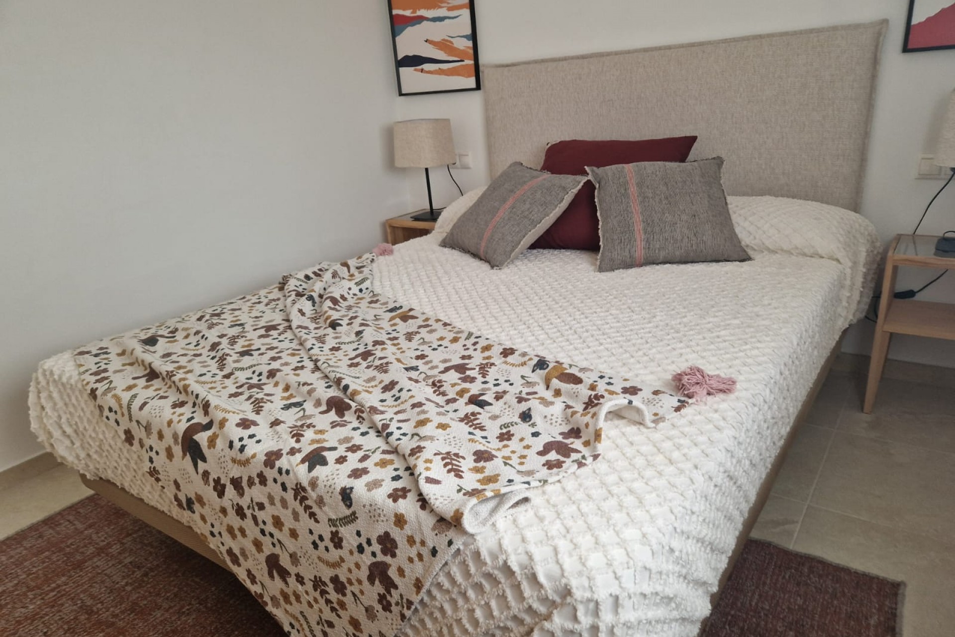 Neubau - Apartment -
Jerónimo y Avileses