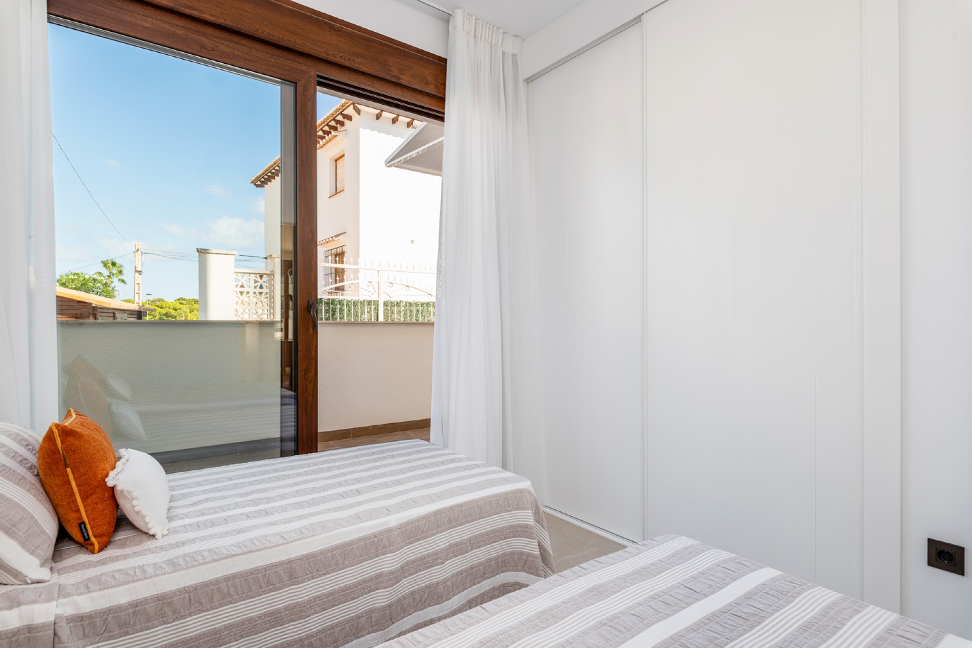 Neubau - Bungalow -
Torrevieja