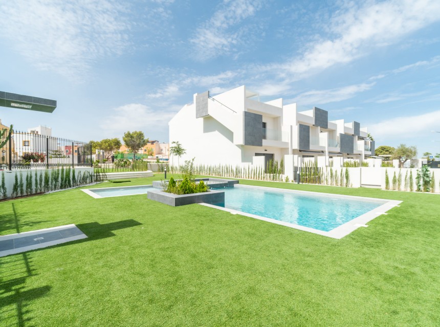 Neubau - Bungalow -
Torrevieja