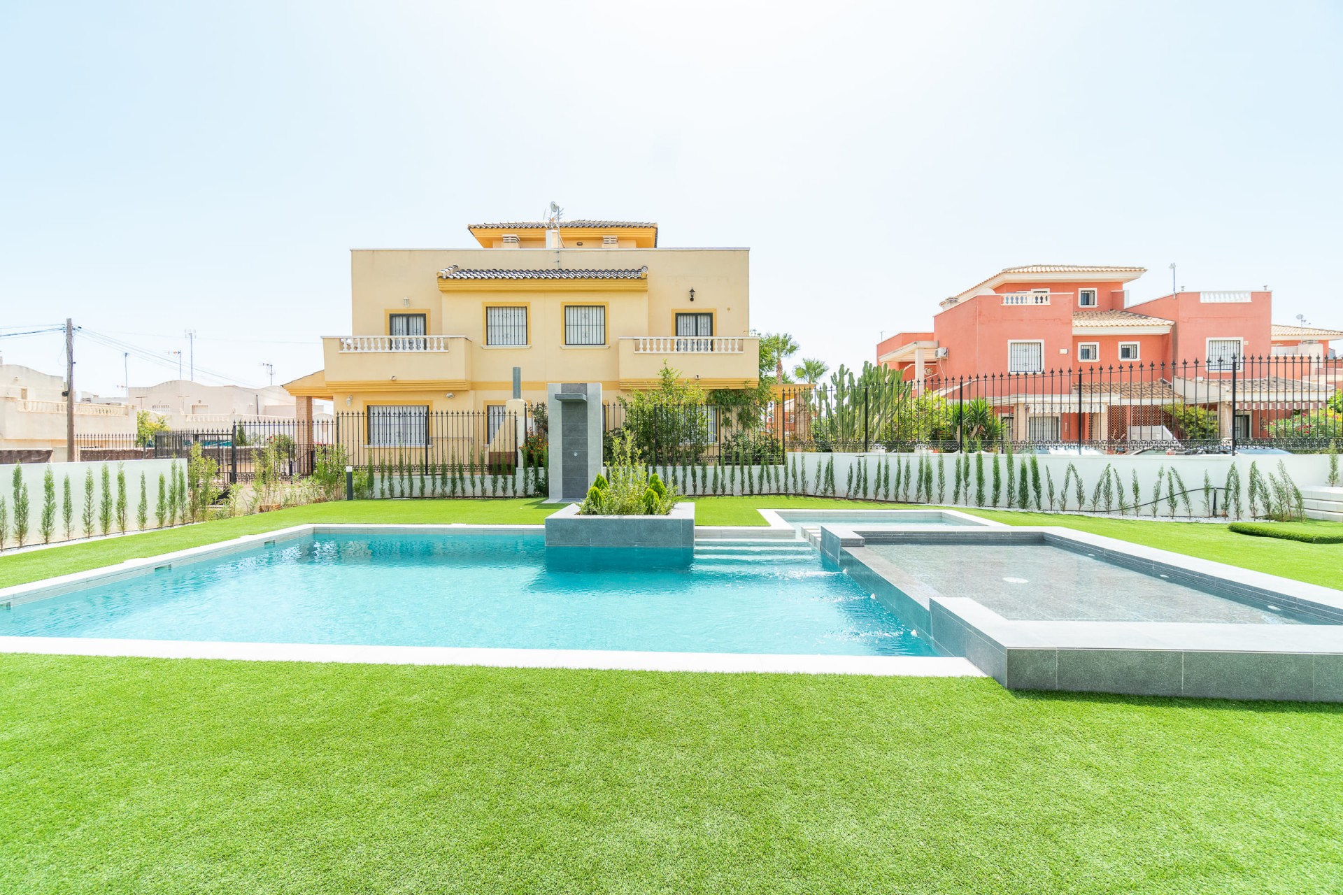 Neubau - Bungalow -
Torrevieja