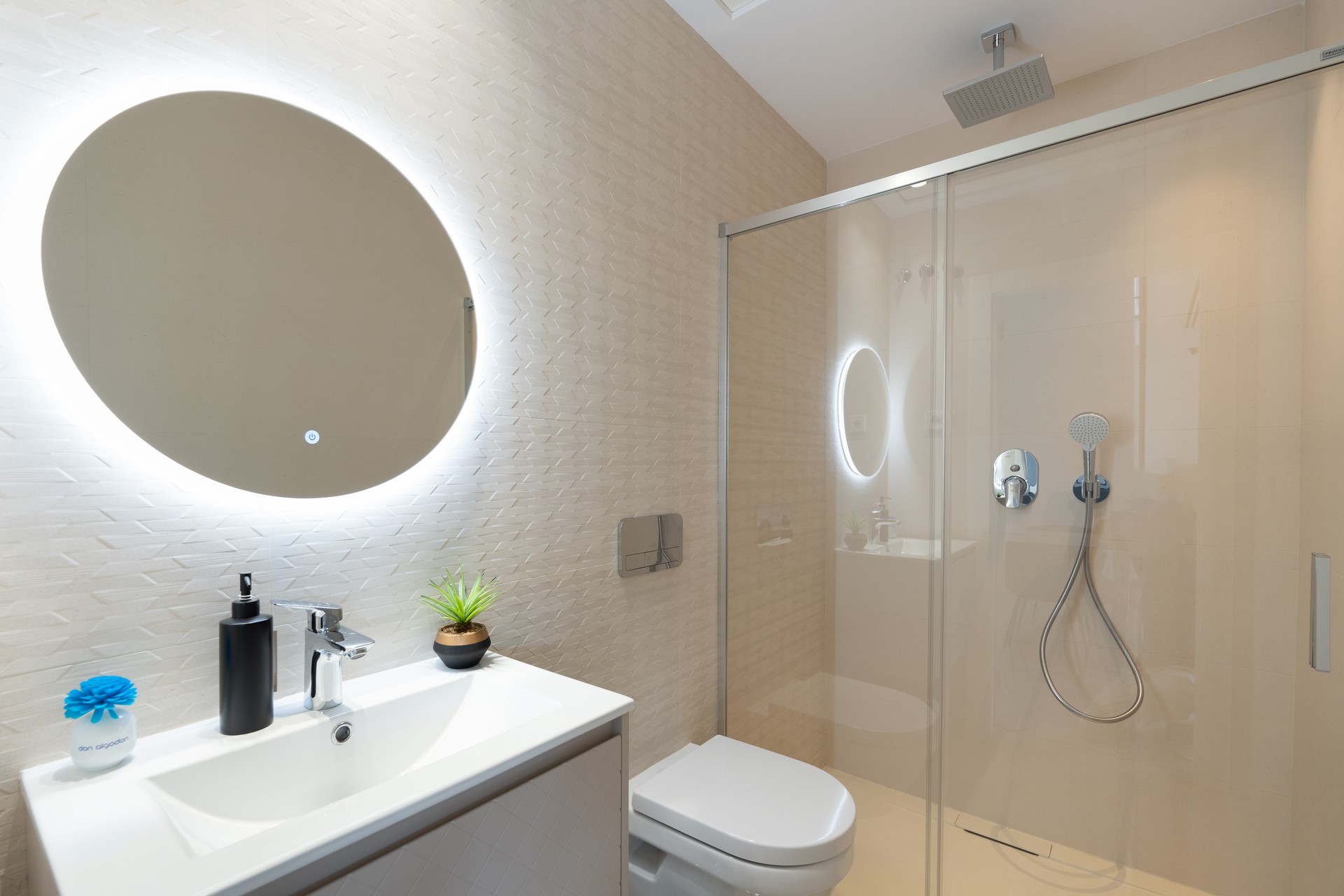 Neubau - Reihenhaus -
Elche