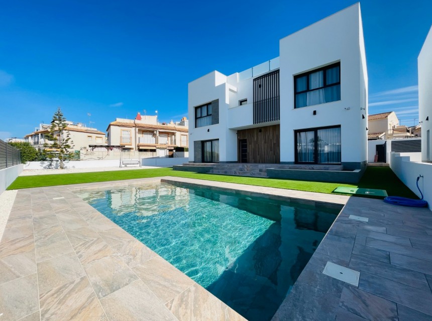 Neubau -  -
Torrevieja