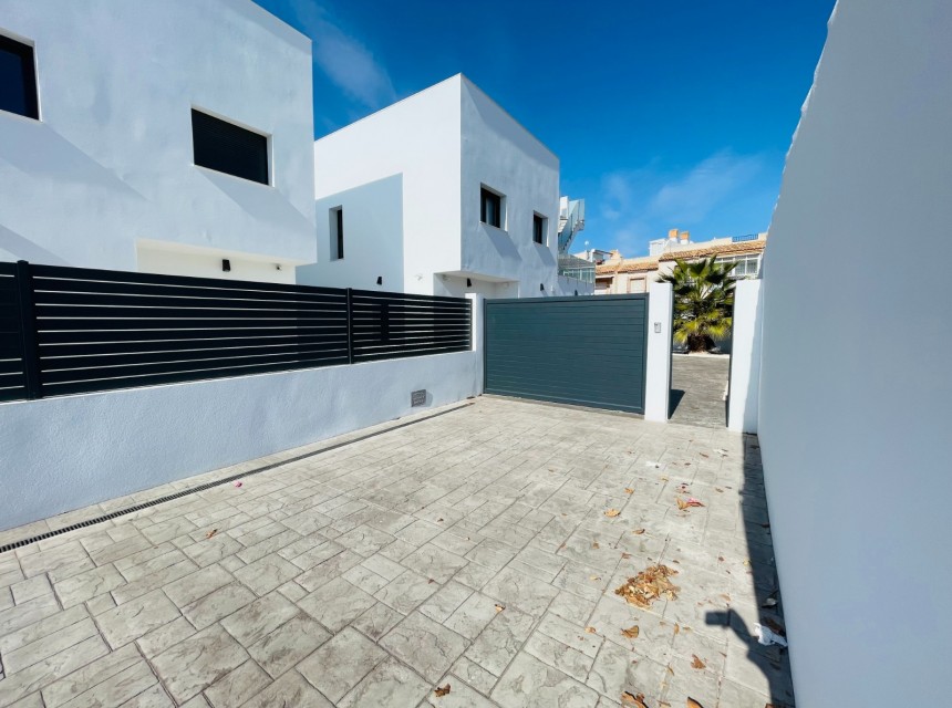 Neubau -  -
Torrevieja