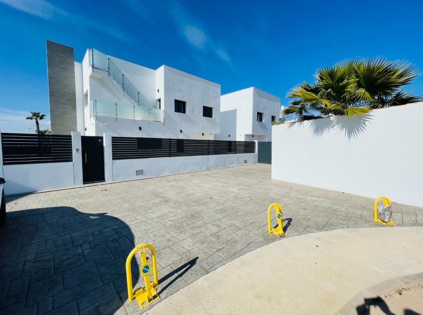 Neubau -  -
Torrevieja