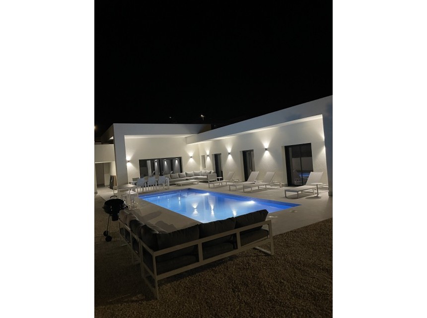 Neubau - Villa -
La Romana