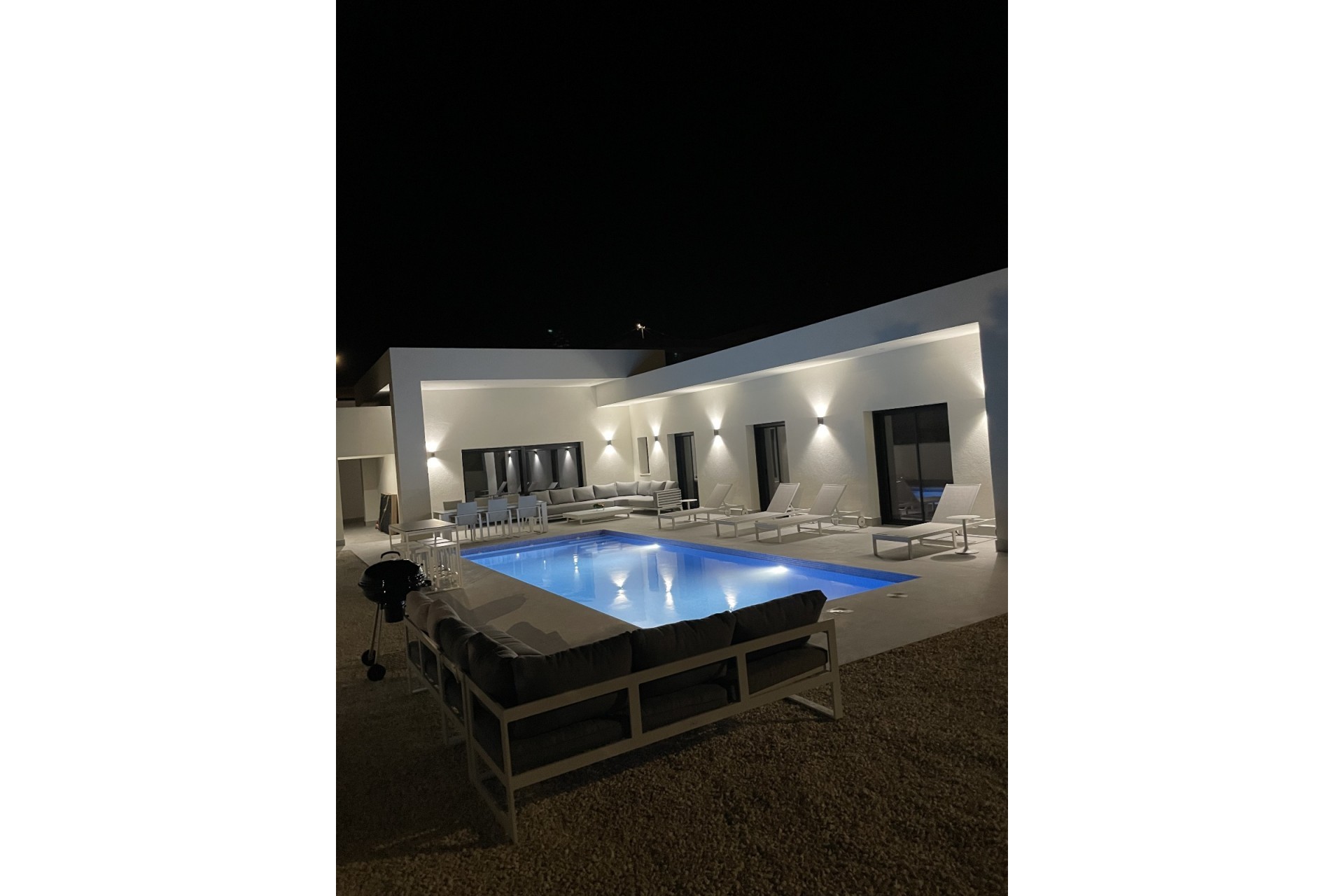 Neubau - Villa -
La Romana
