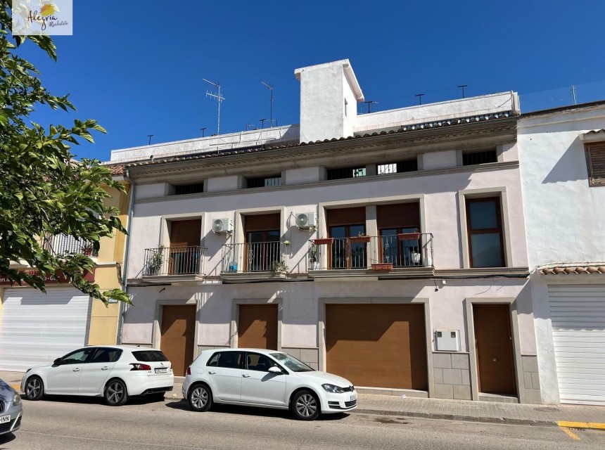 New build - Adosado -
El Puig de Santa Maria - El Puig de Santa María