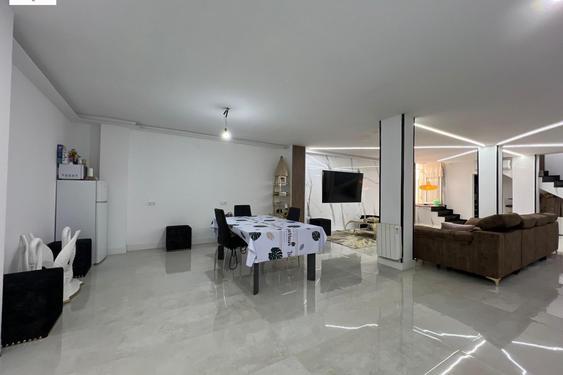New build - Adosado -
El Puig de Santa Maria - El Puig de Santa María