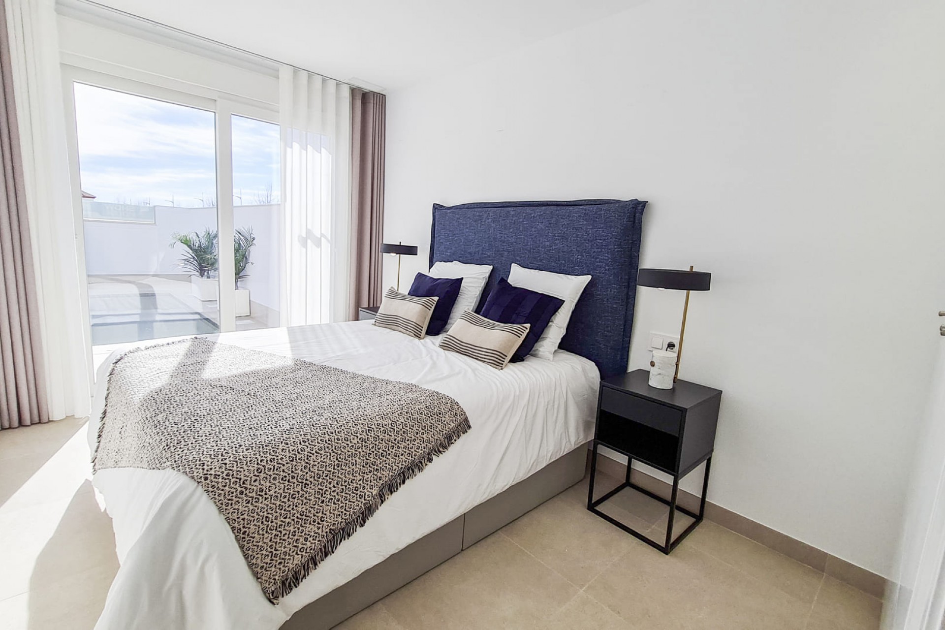 New build - detached -
Las Esperanzas