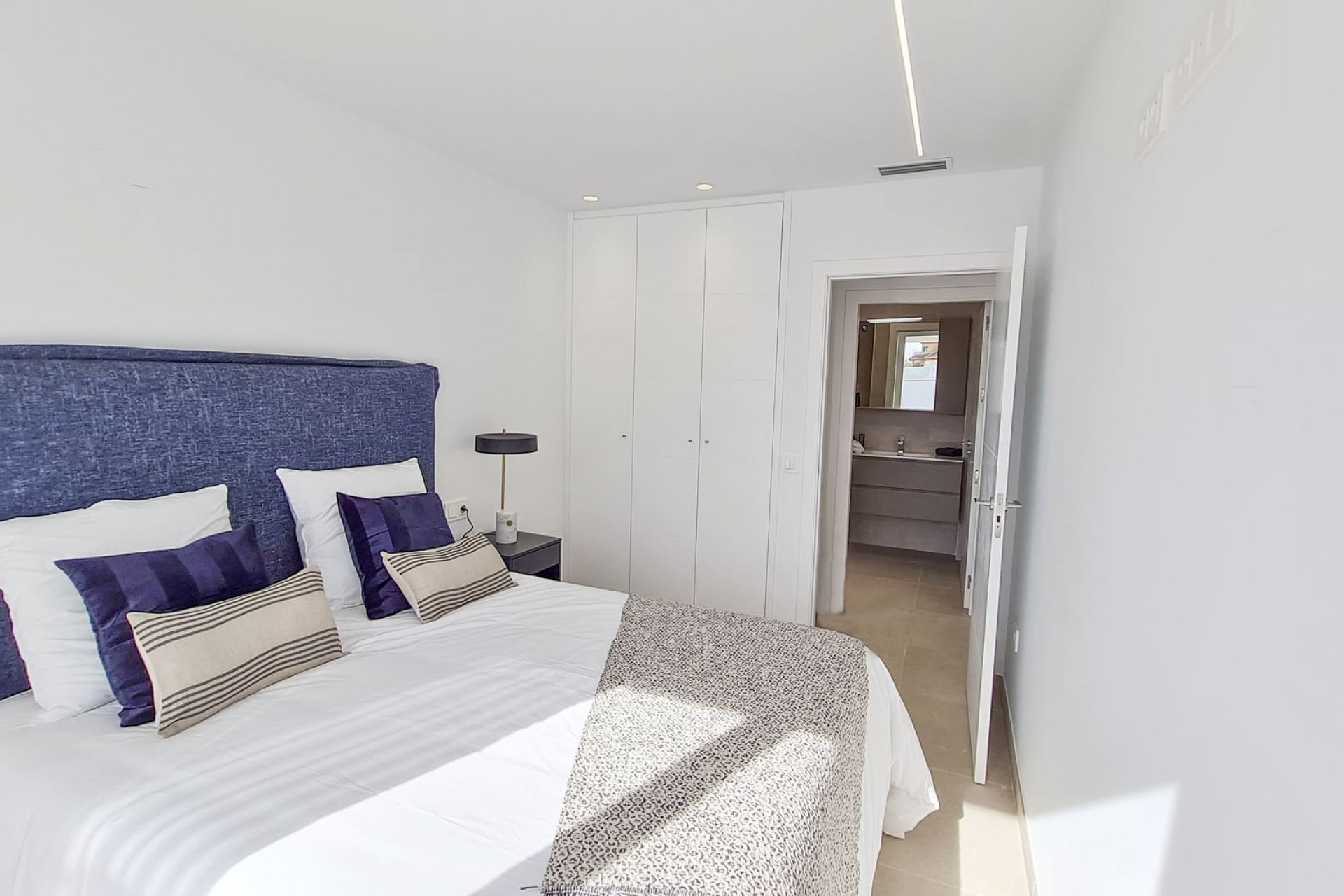 New build - detached -
Las Esperanzas