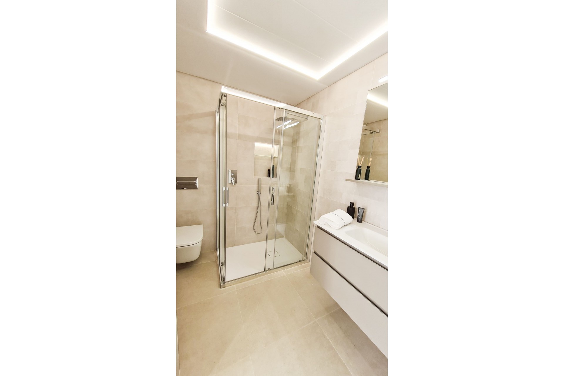 New build - detached -
Las Esperanzas