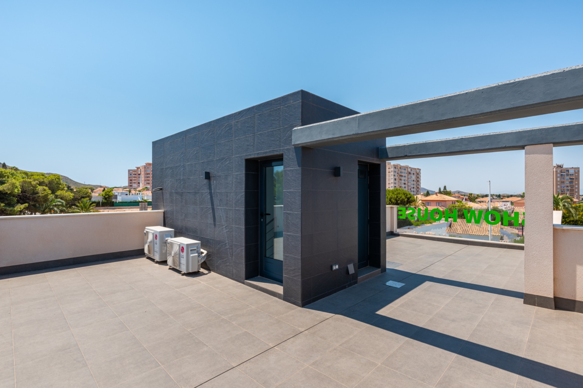 New build - detached -
Playa Paraiso