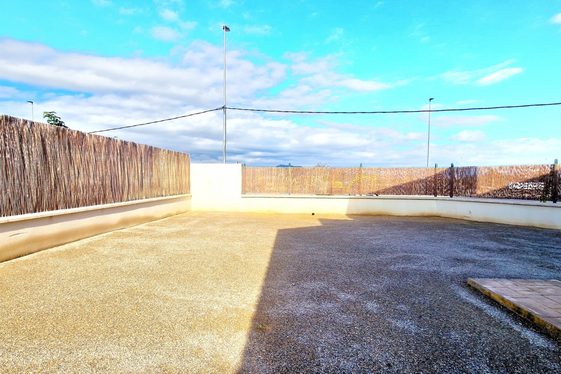 New build - detached -
Purias