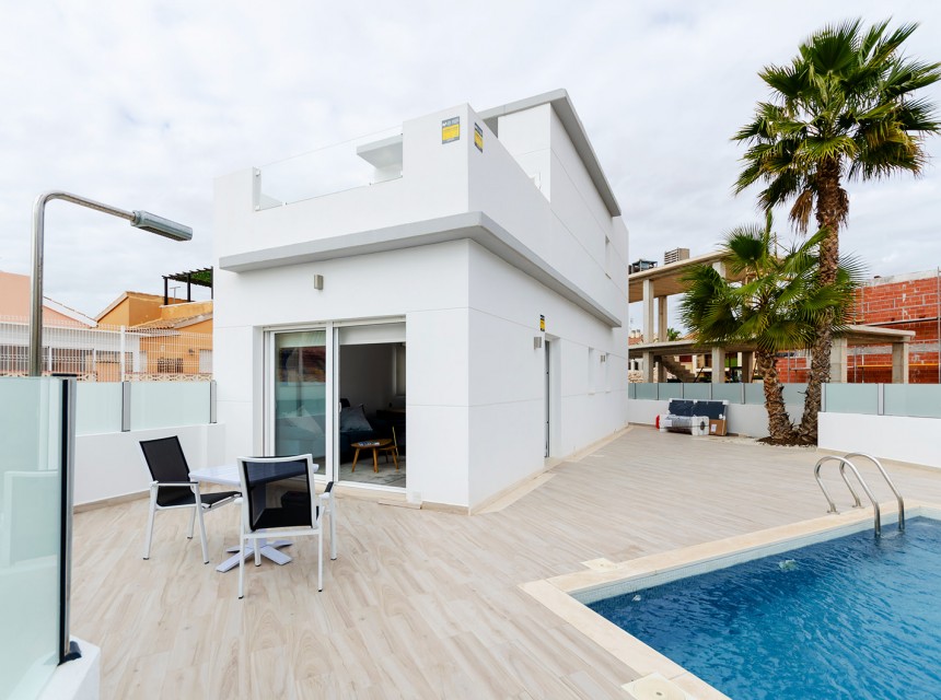 New build - Terraced house -
Torrevieja