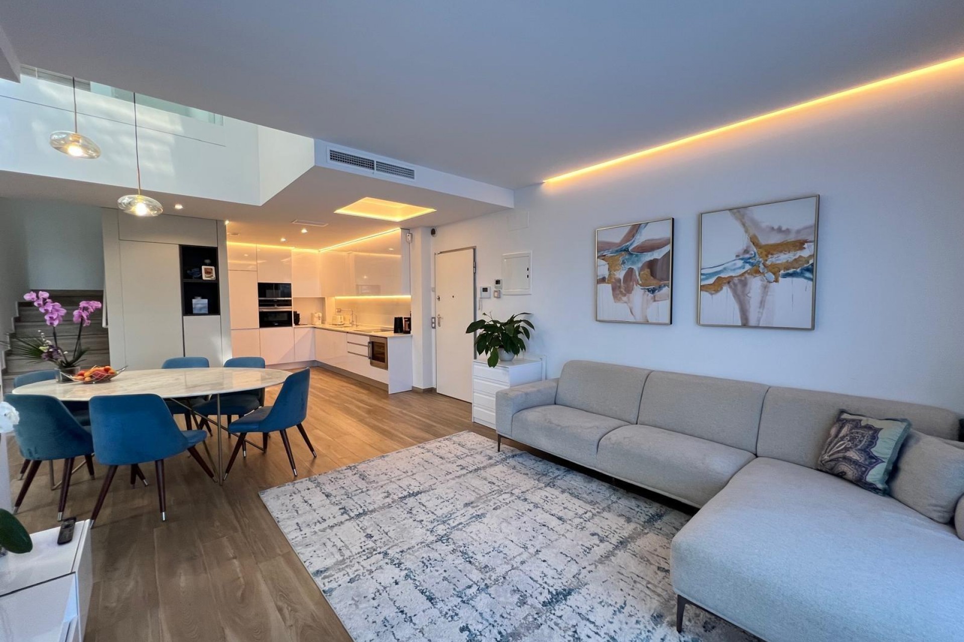 New build - Villa de Lujo -
Torrevieja - La veleta