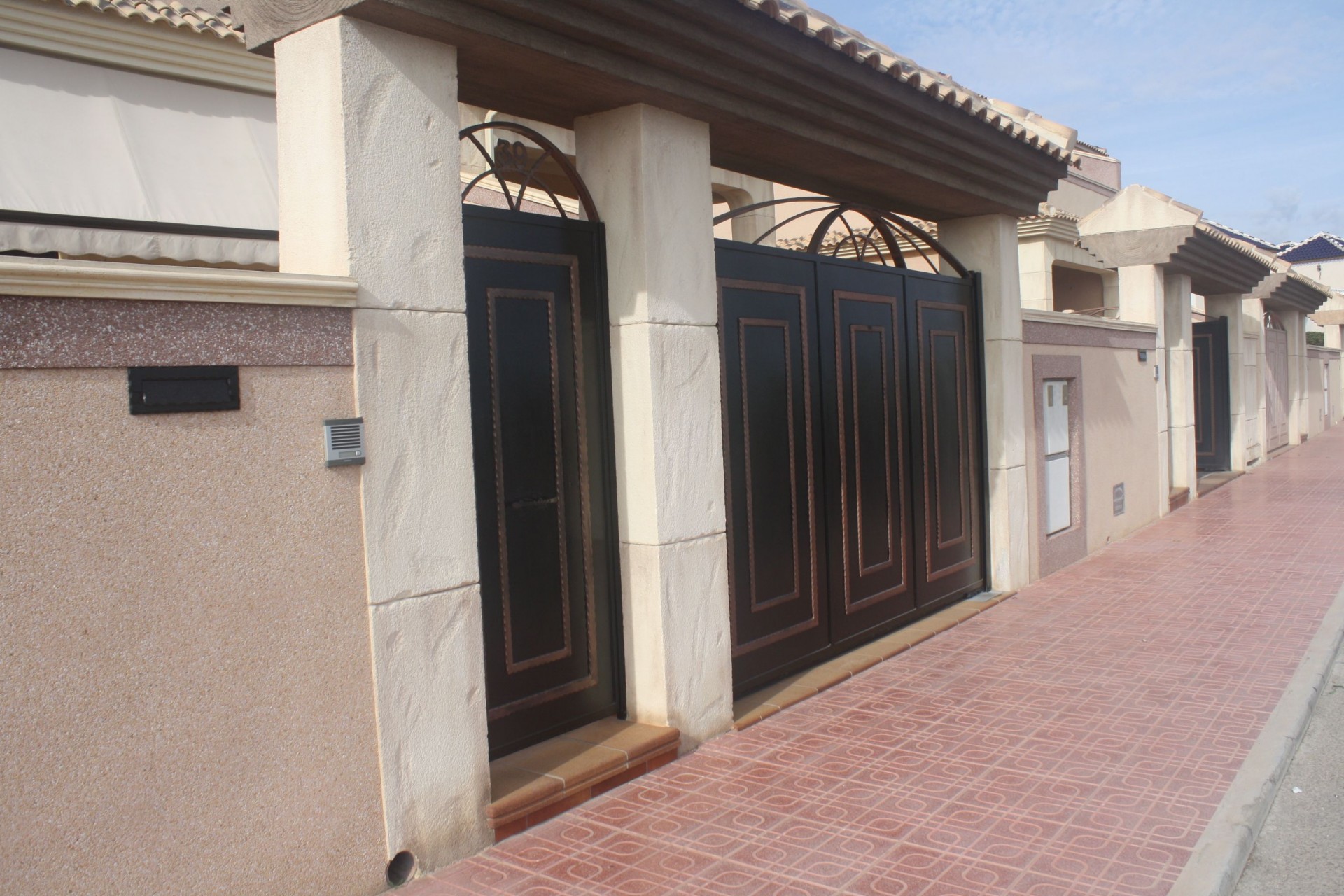 Nouvelle Construction - Maison mitoyenne -
Torrevieja
