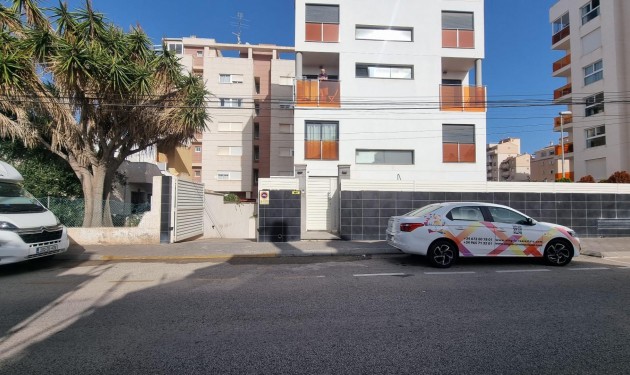 Parking - Te koop - Torrevieja - Playa de los locos
