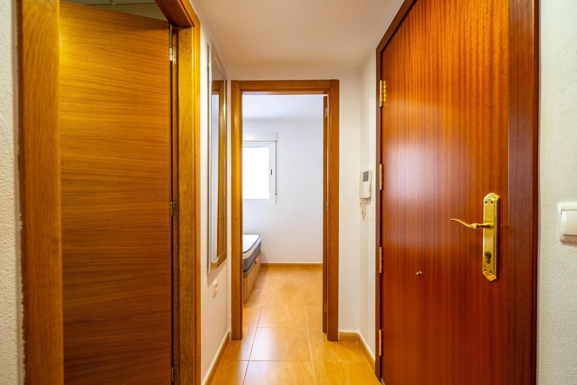 Sale - Apartamento -
Alicante - Centro