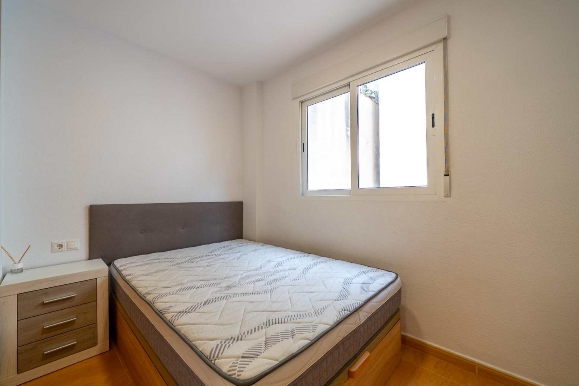 Sale - Apartamento -
Alicante - Centro
