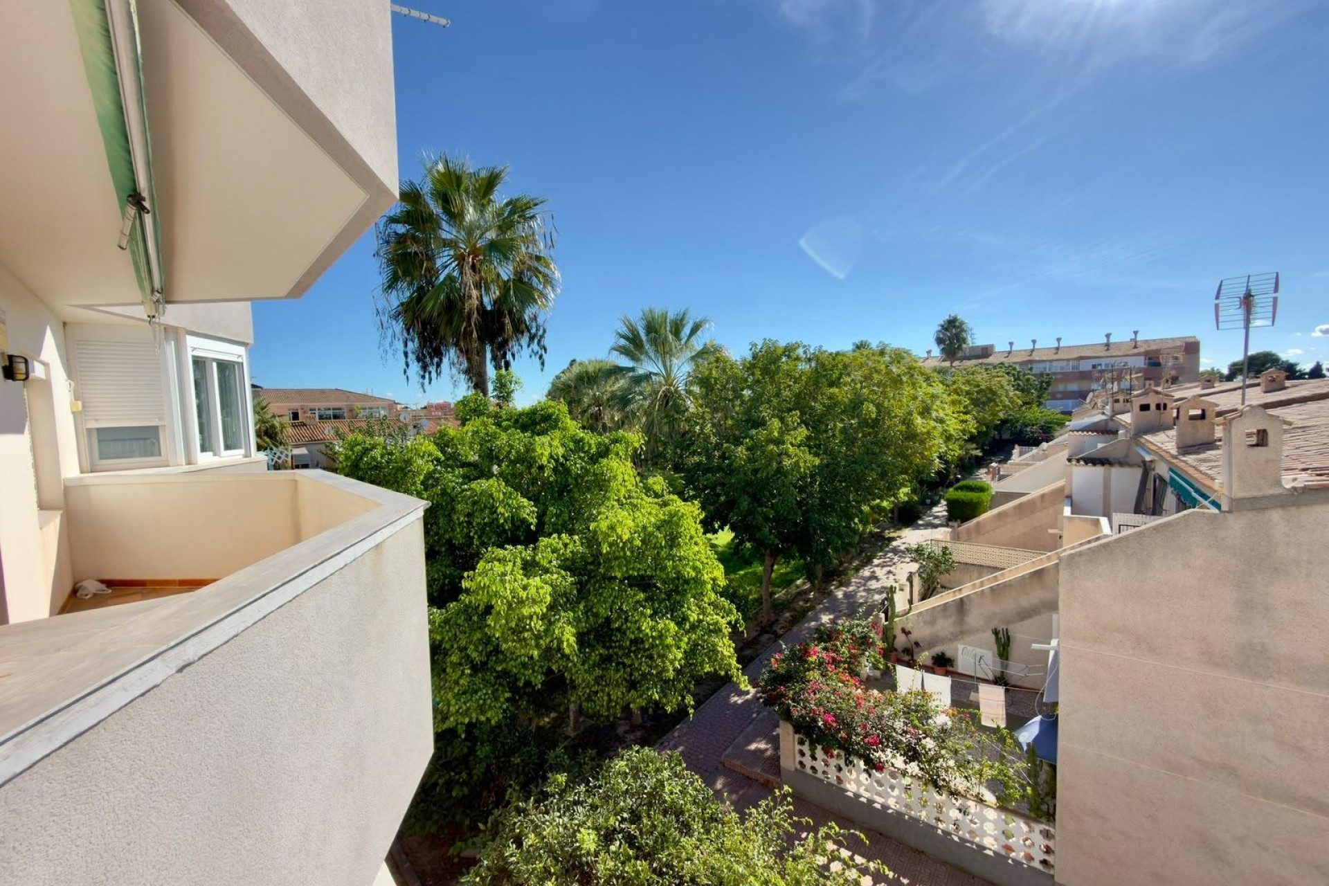 Sale - Apartamento -
Orihuela Costa - La Regia