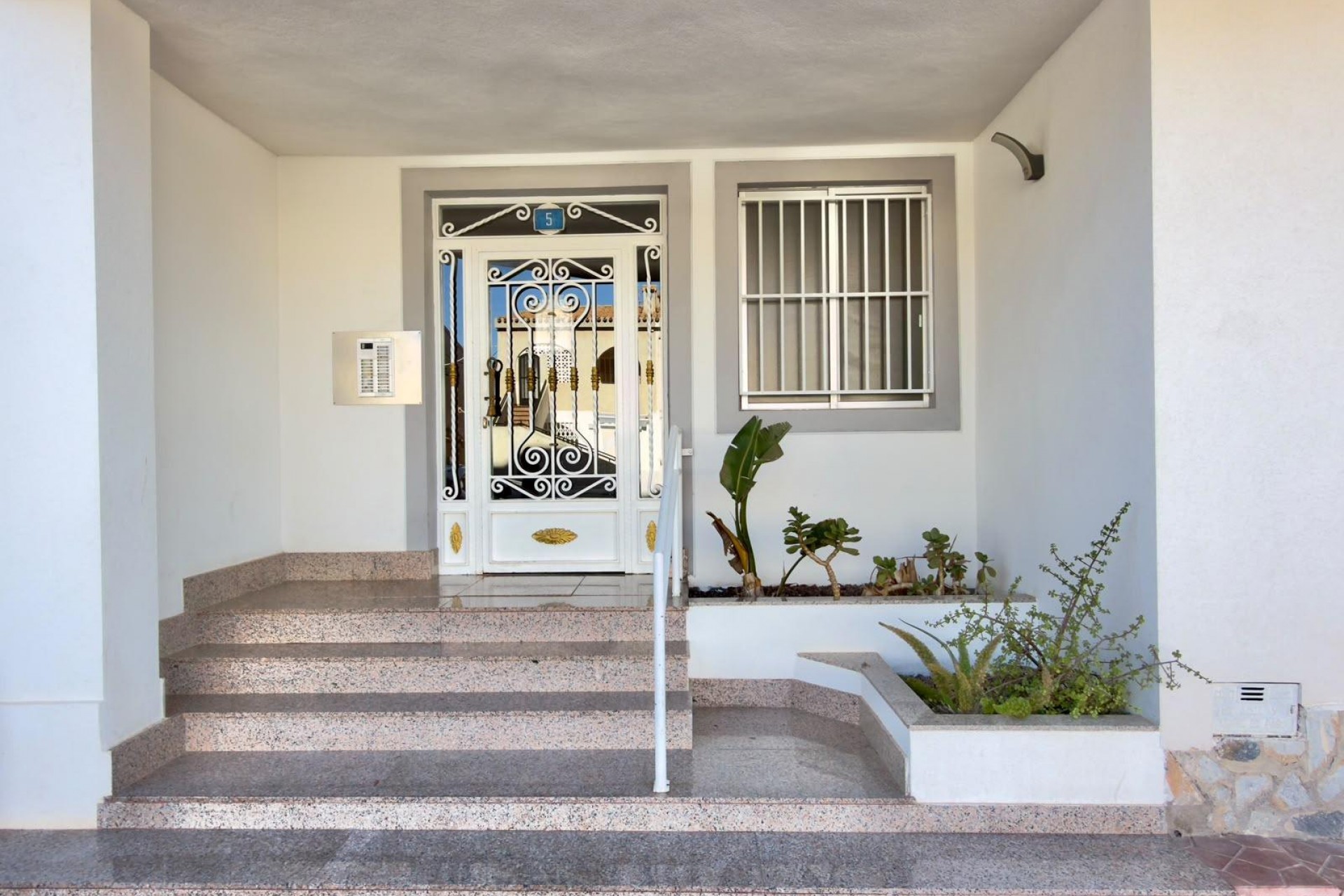 Sale - Apartamento -
Orihuela Costa - La Regia