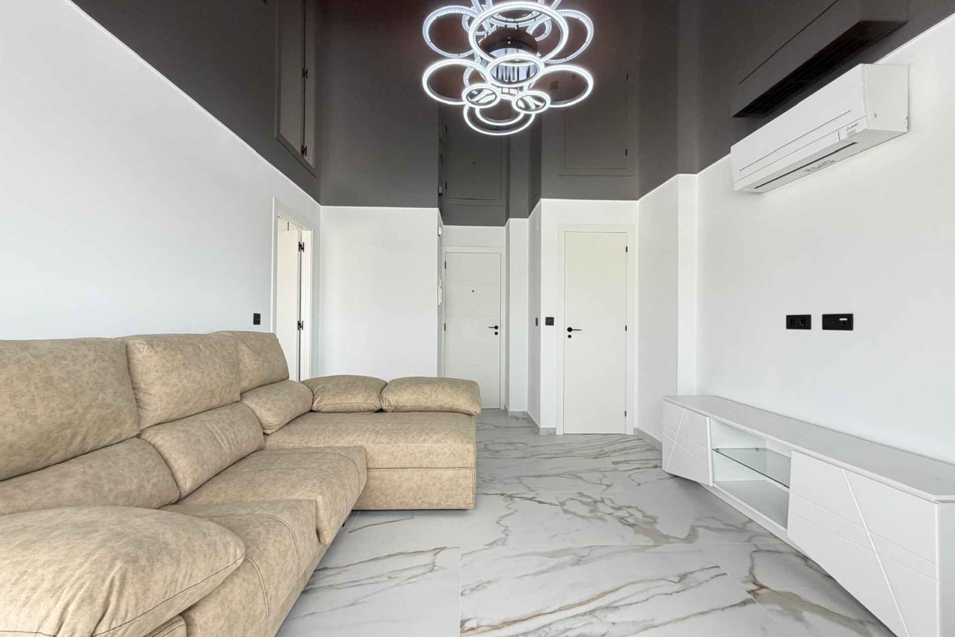 Sale - Apartamento -
Orihuela Costa - La Zenia