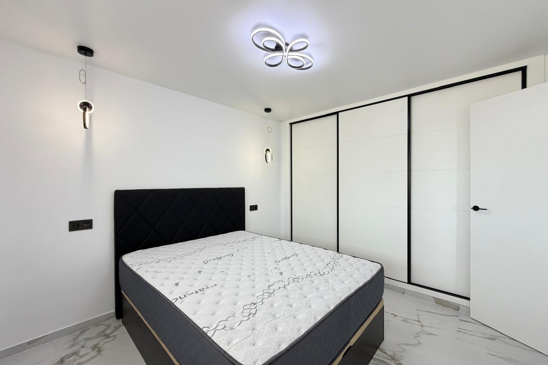 Sale - Apartamento -
Orihuela Costa - La Zenia