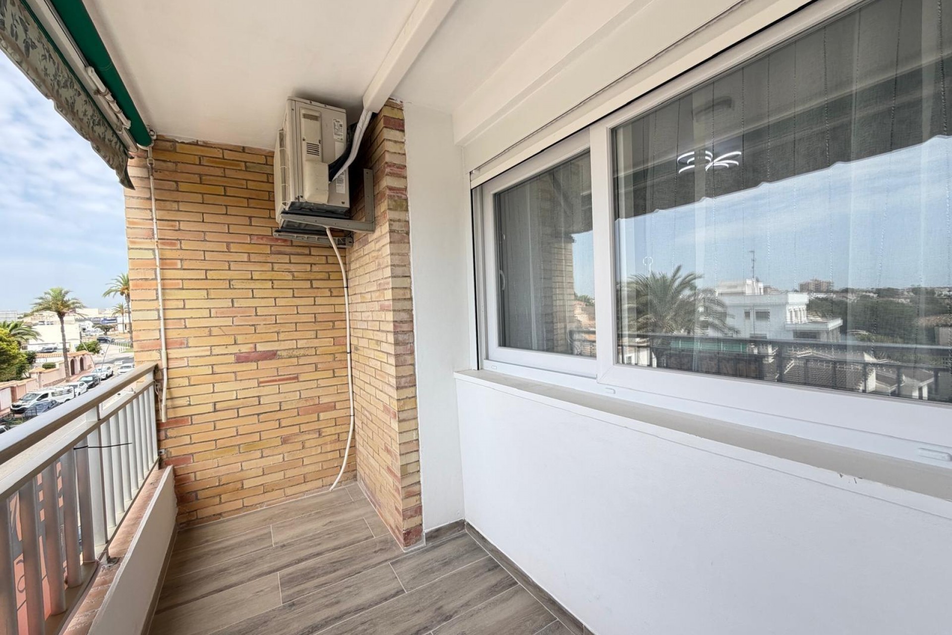 Sale - Apartamento -
Orihuela Costa - La Zenia
