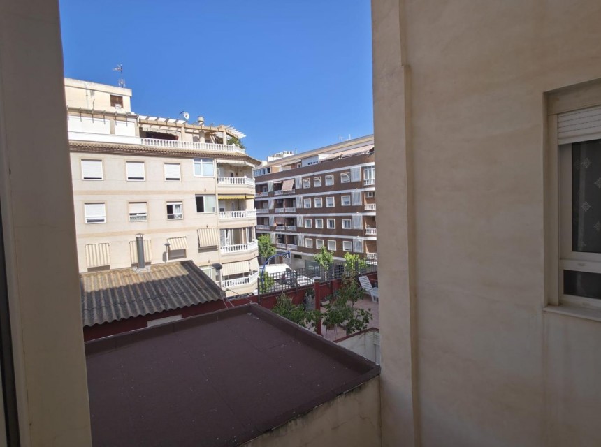 Sale - Apartamento -
Torrevieja - Acequion