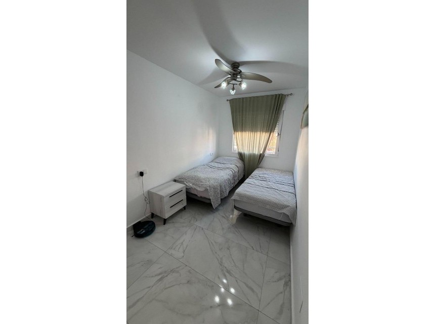 Sale - Apartamento -
Torrevieja - Curva del Palangre