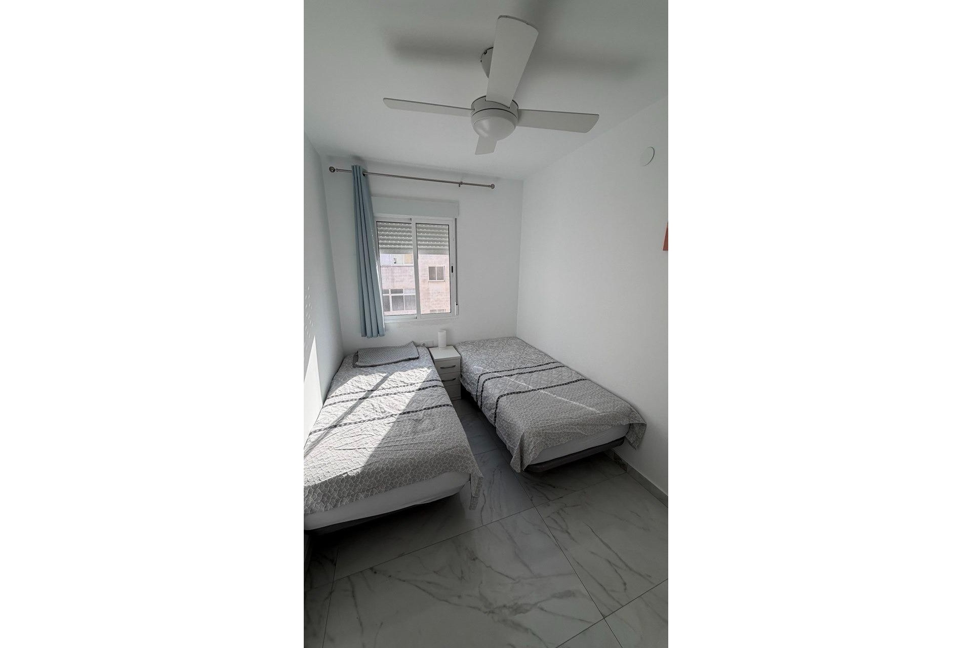 Sale - Apartamento -
Torrevieja - Curva del Palangre