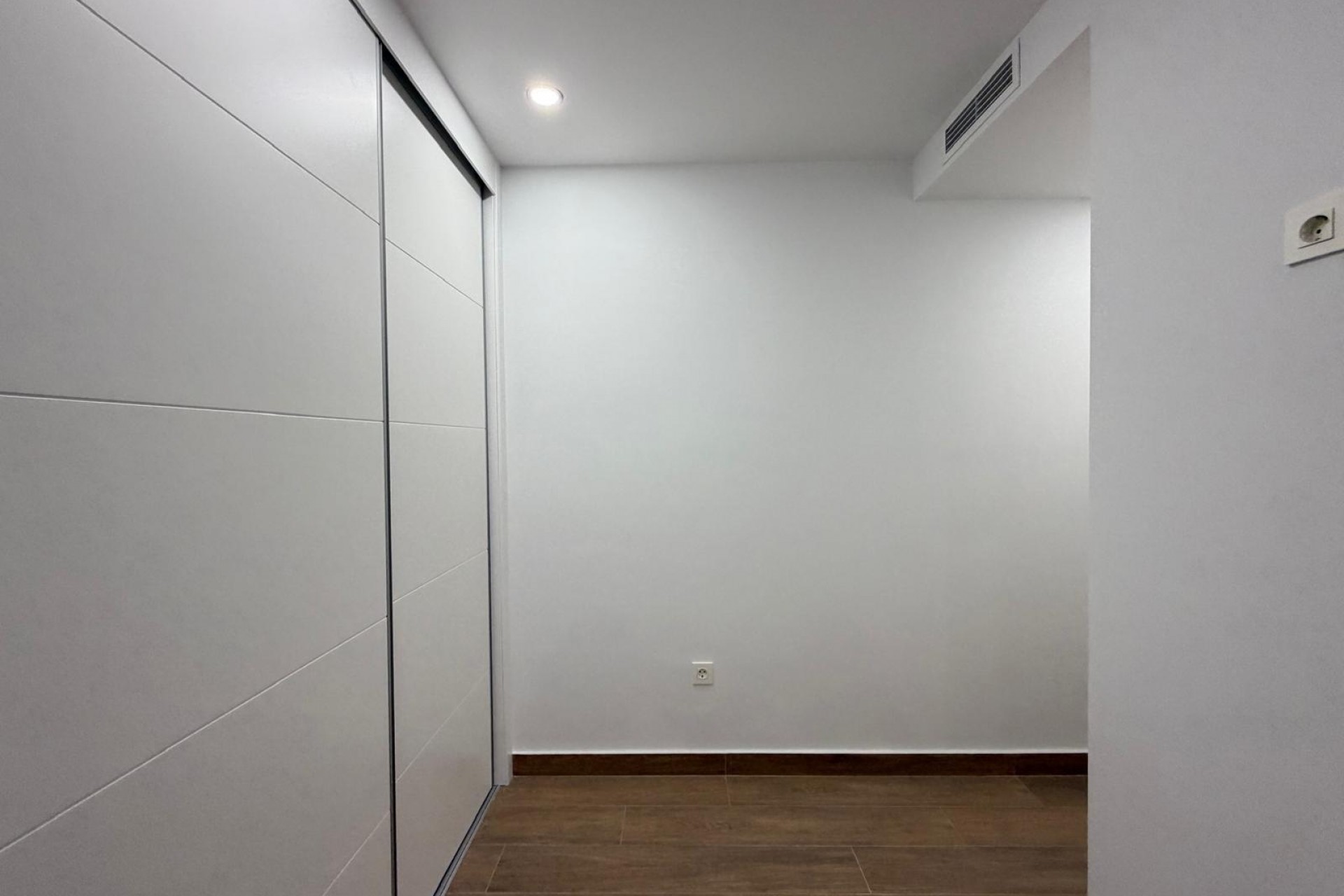 Sale - Apartamento -
Torrevieja - Estacion de autobuses