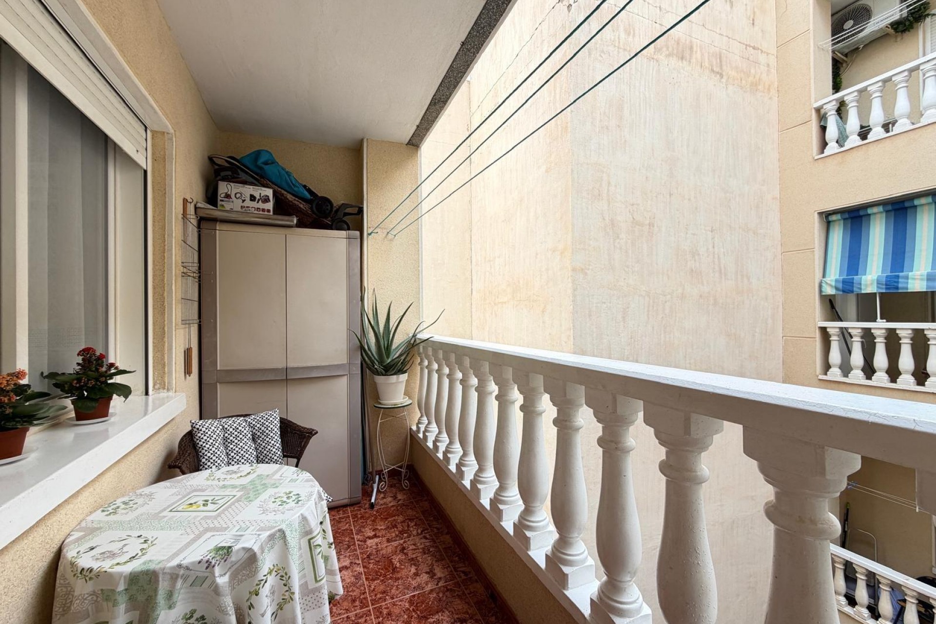 Sale - Apartamento -
Torrevieja - Estacion de autobuses