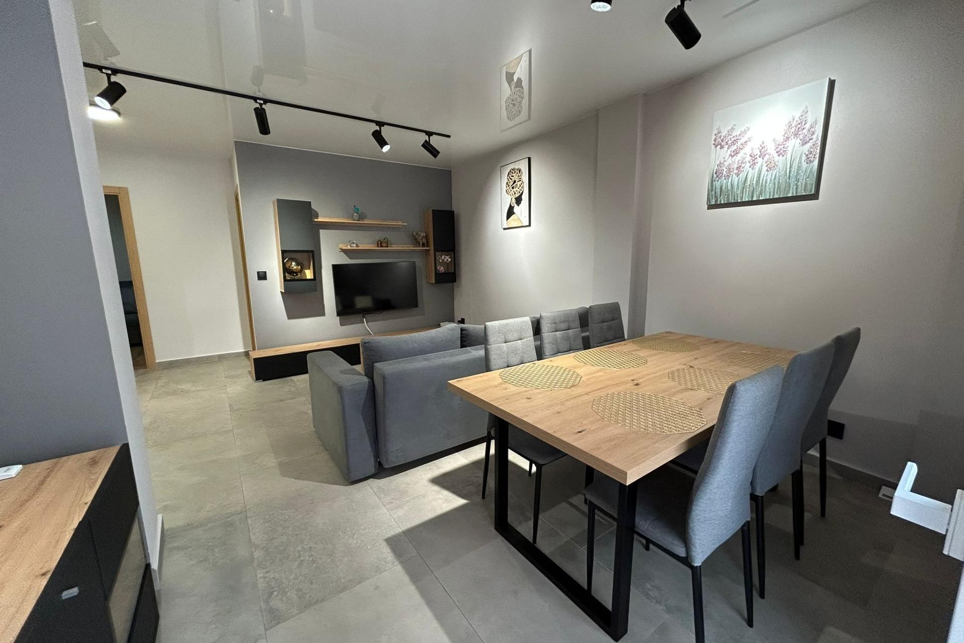 Sale - Apartamento -
Torrevieja - Estacion de autobuses