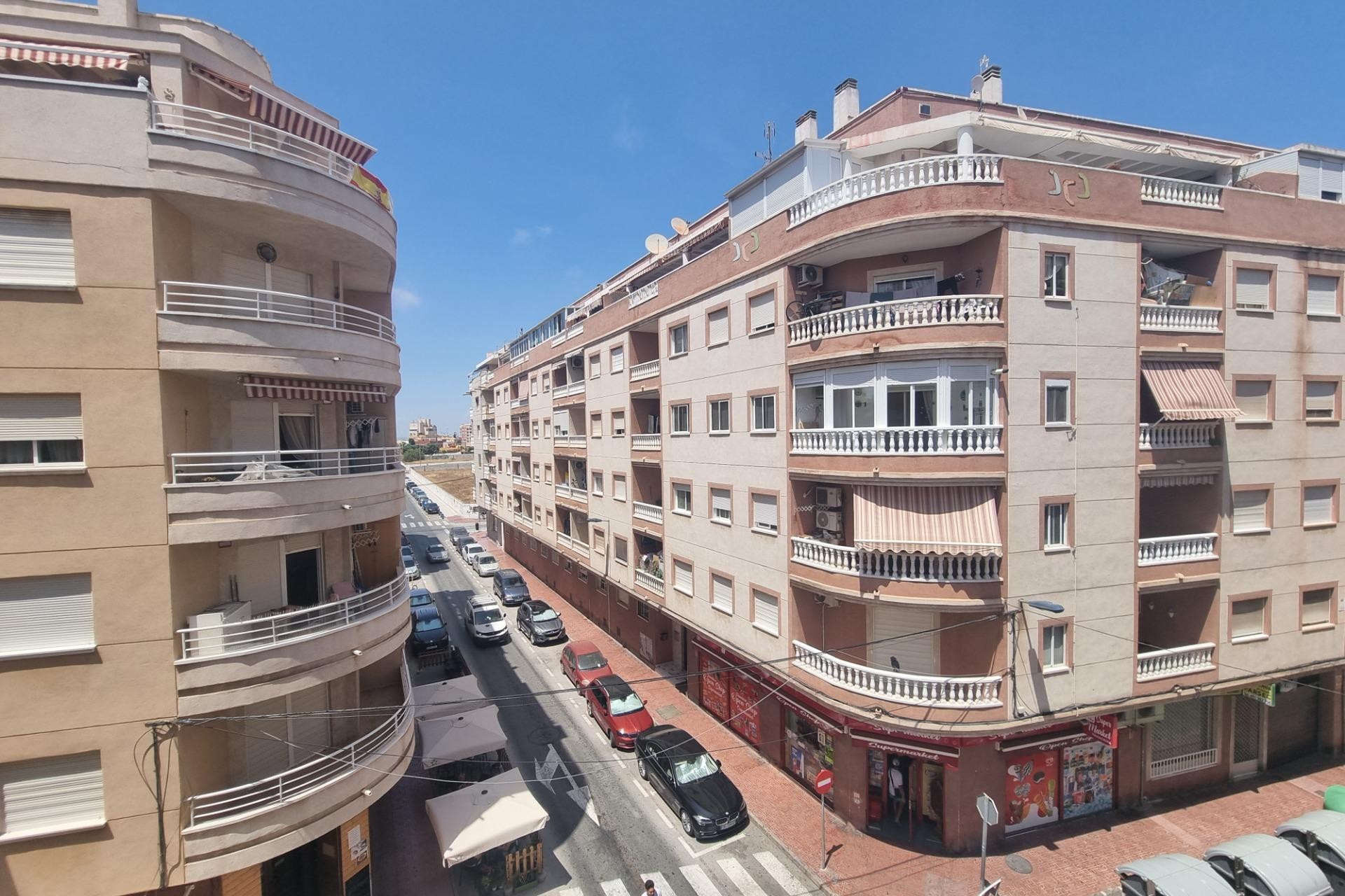 Sale - Apartamento -
Torrevieja - Estacion de autobuses