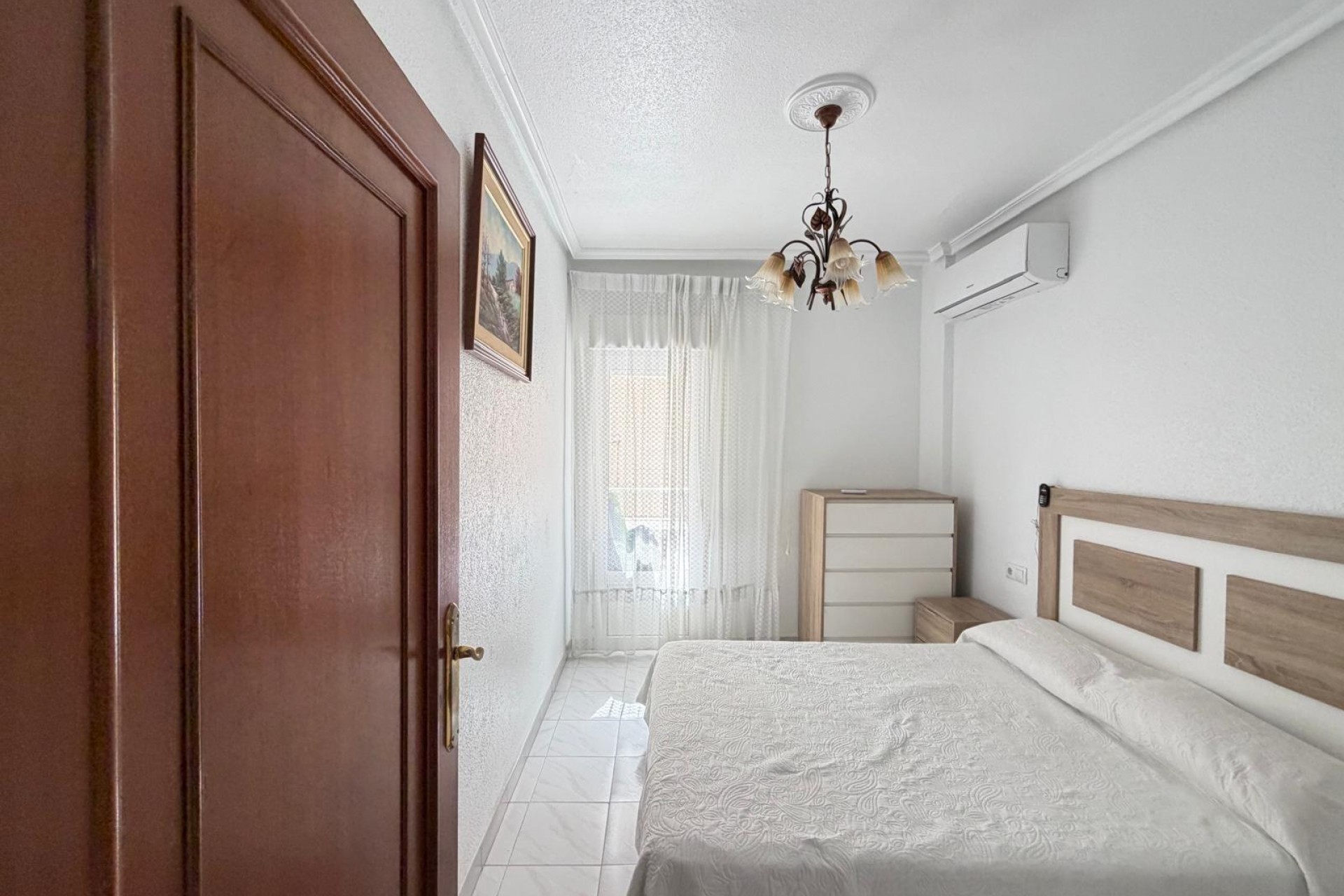 Sale - Apartamento -
Torrevieja - Estacion de autobuses