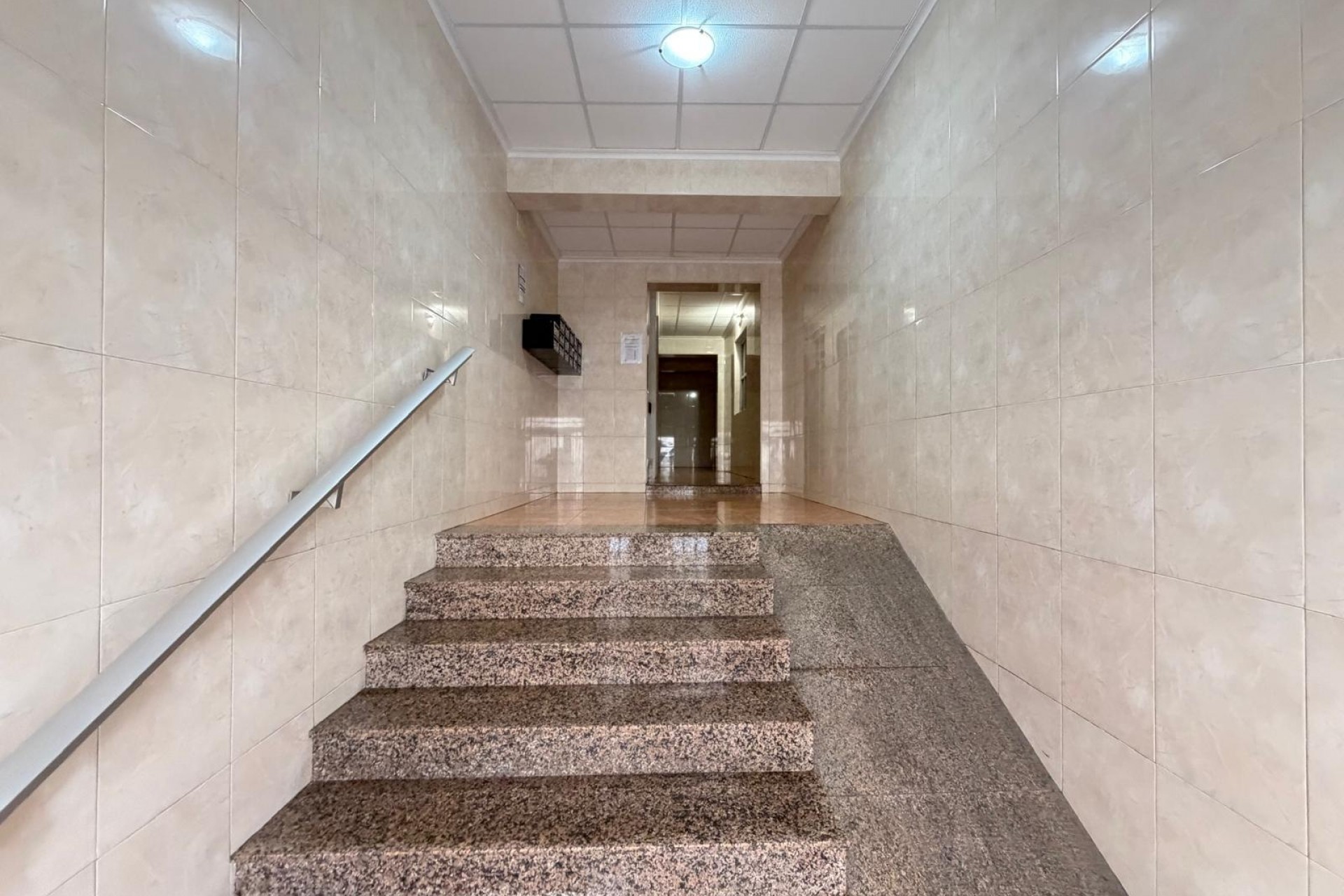 Sale - Apartamento -
Torrevieja - Estacion de autobuses