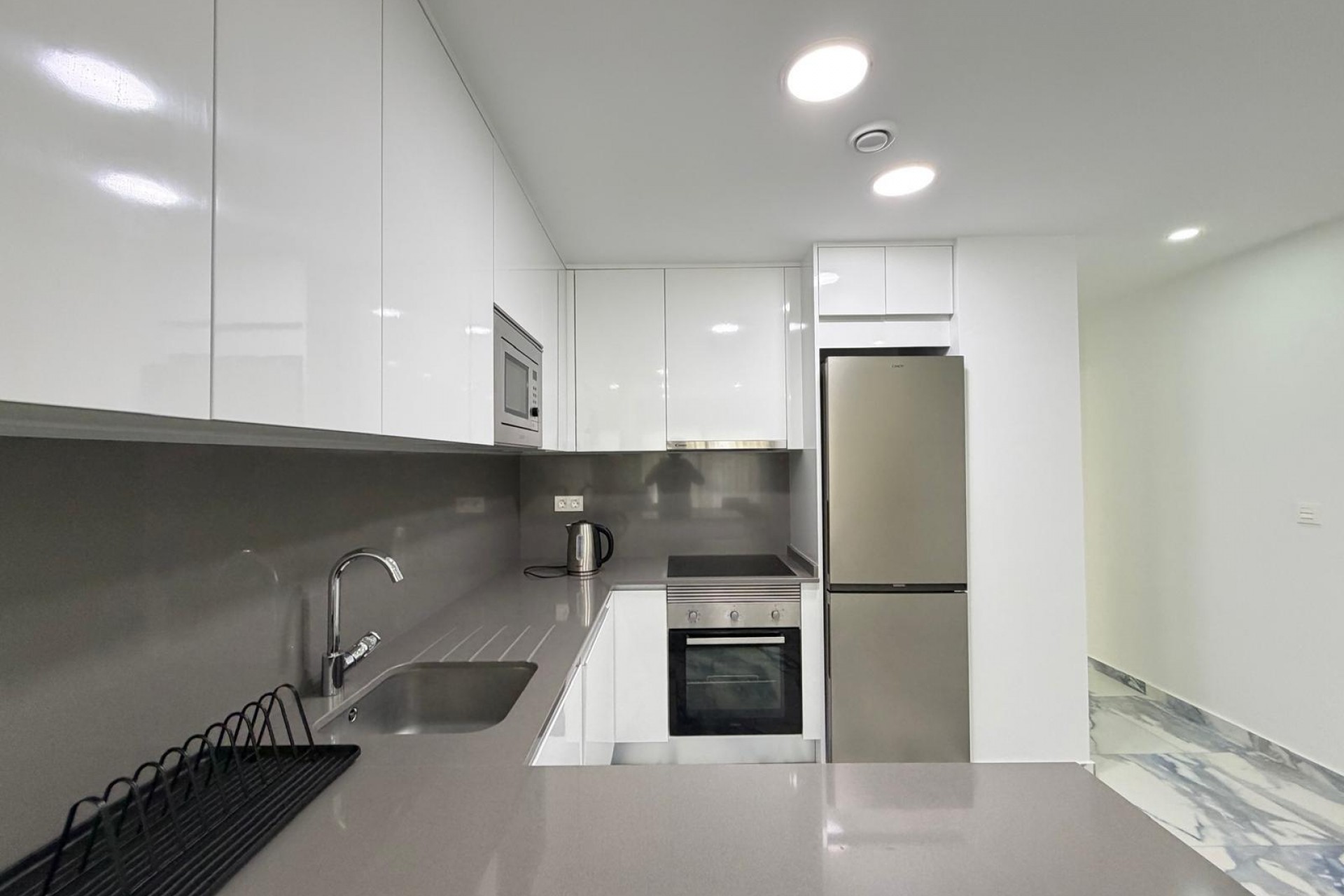 Sale - Apartamento -
Torrevieja - Estacion de autobuses