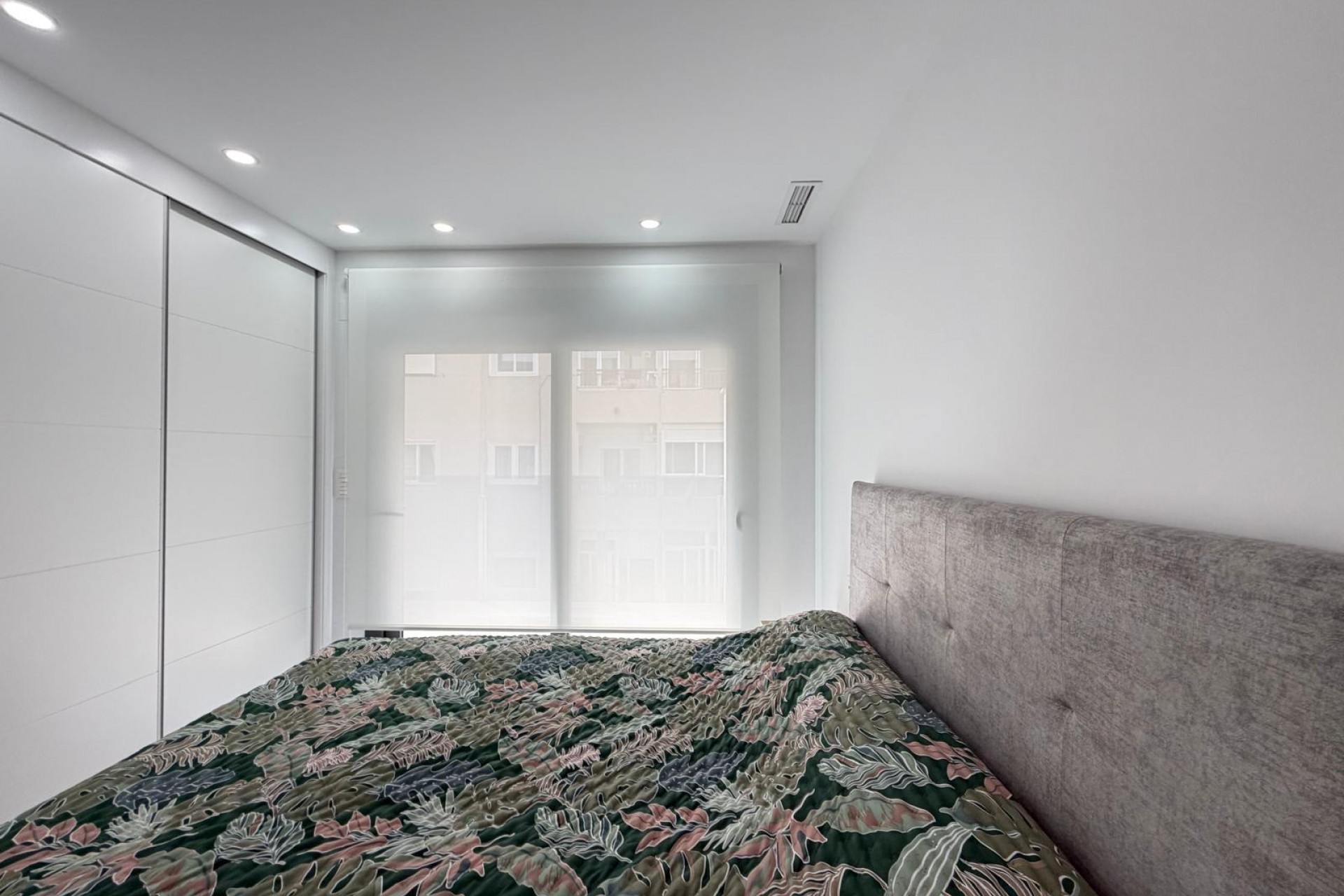 Sale - Apartamento -
Torrevieja - Estacion de autobuses