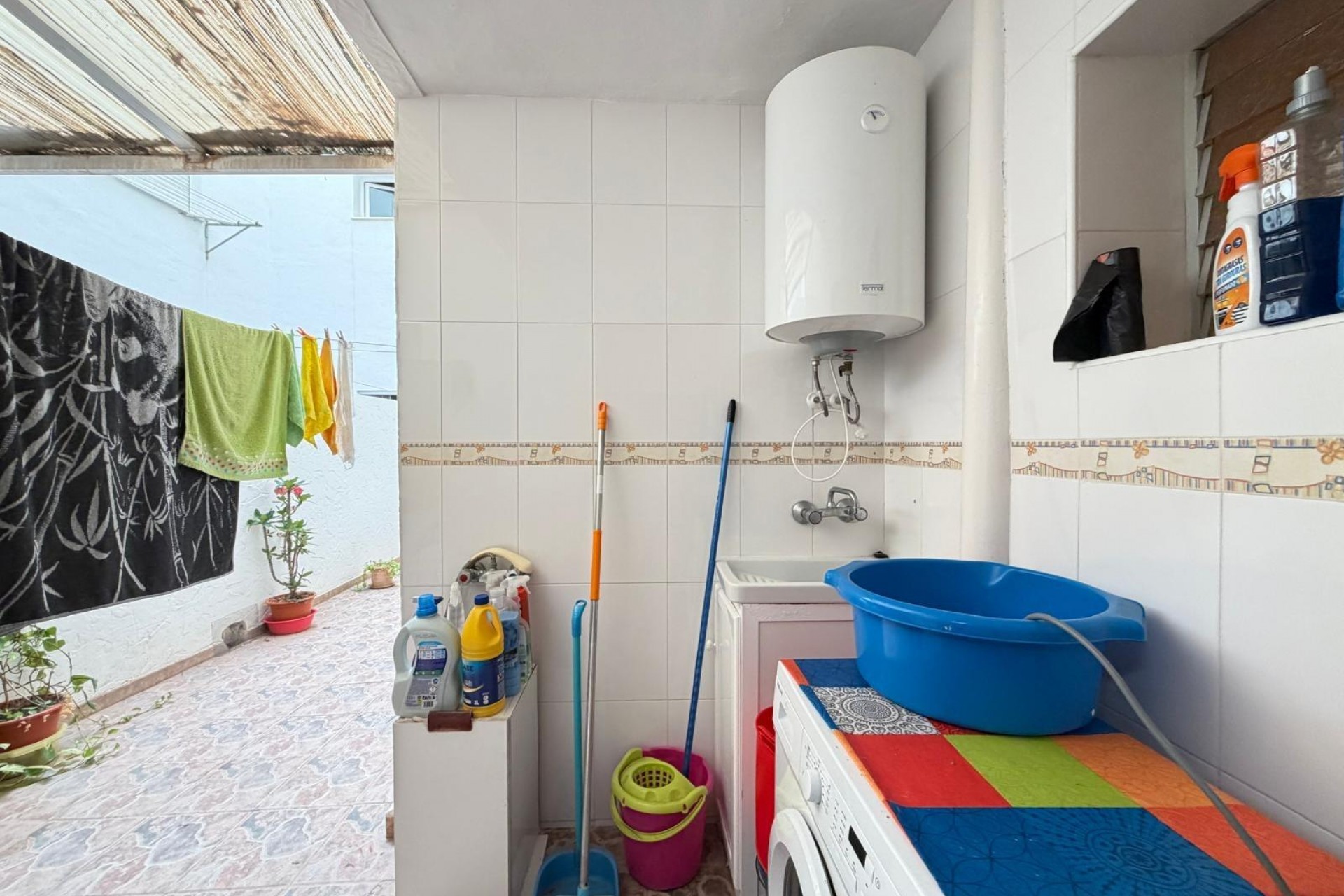 Sale - Apartamento -
Torrevieja - Las Piscinas Naturales