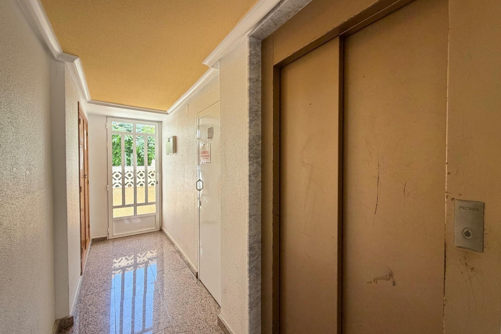 Sale - Apartamento -
Torrevieja - Nueva Torrevieja