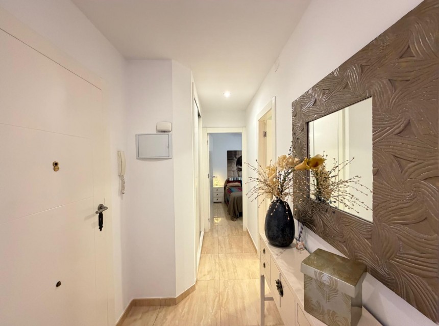 Sale - Apartamento -
Torrevieja - Paseo maritimo