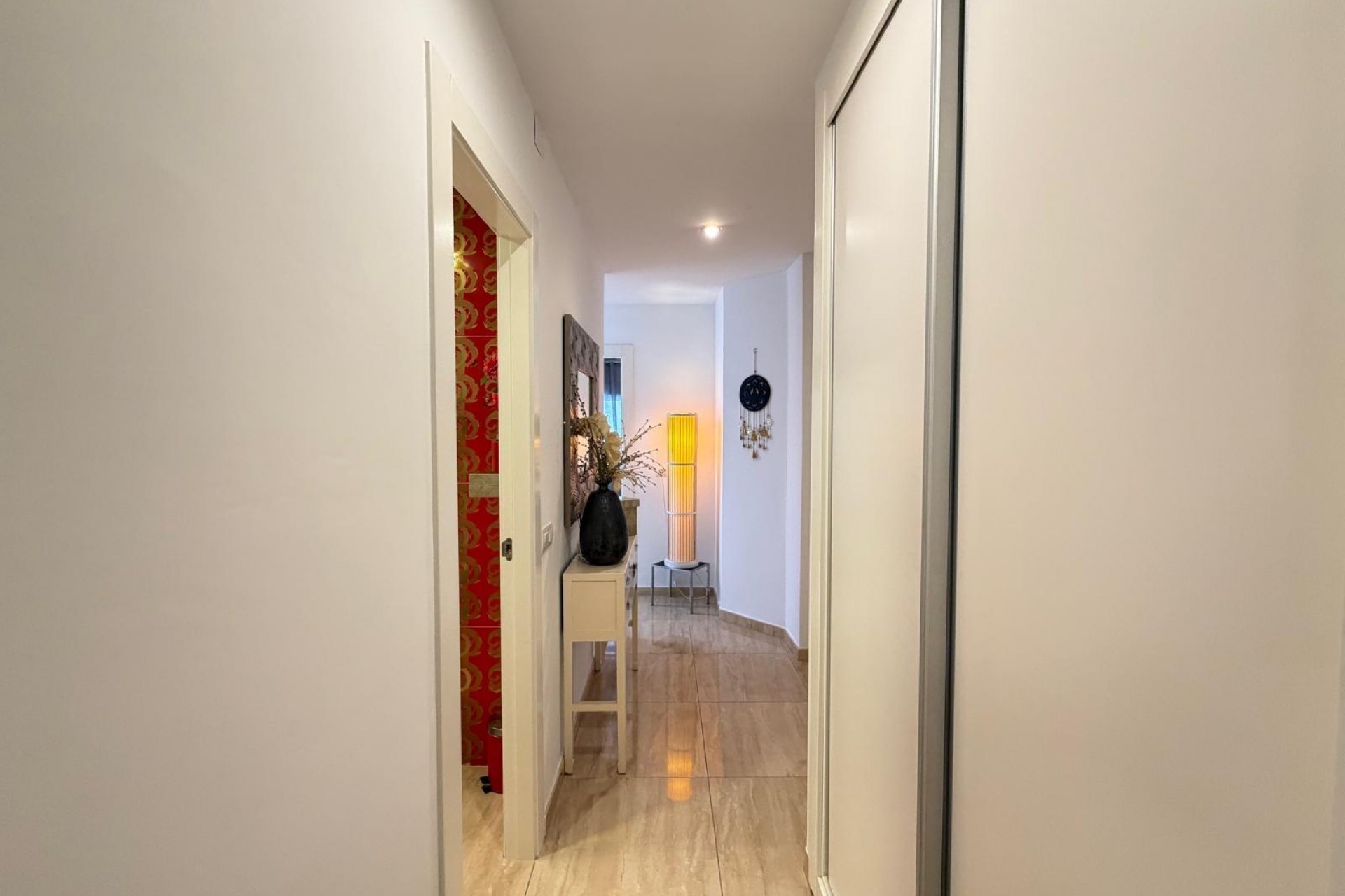 Sale - Apartamento -
Torrevieja - Paseo maritimo