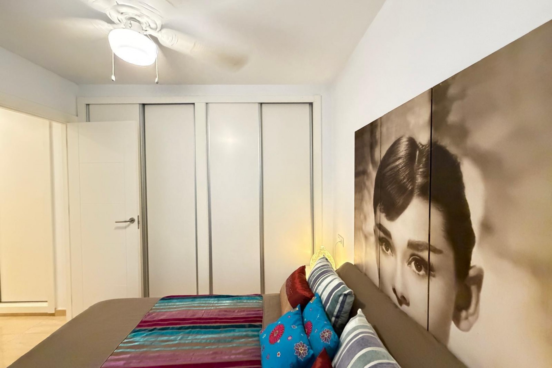 Sale - Apartamento -
Torrevieja - Paseo maritimo