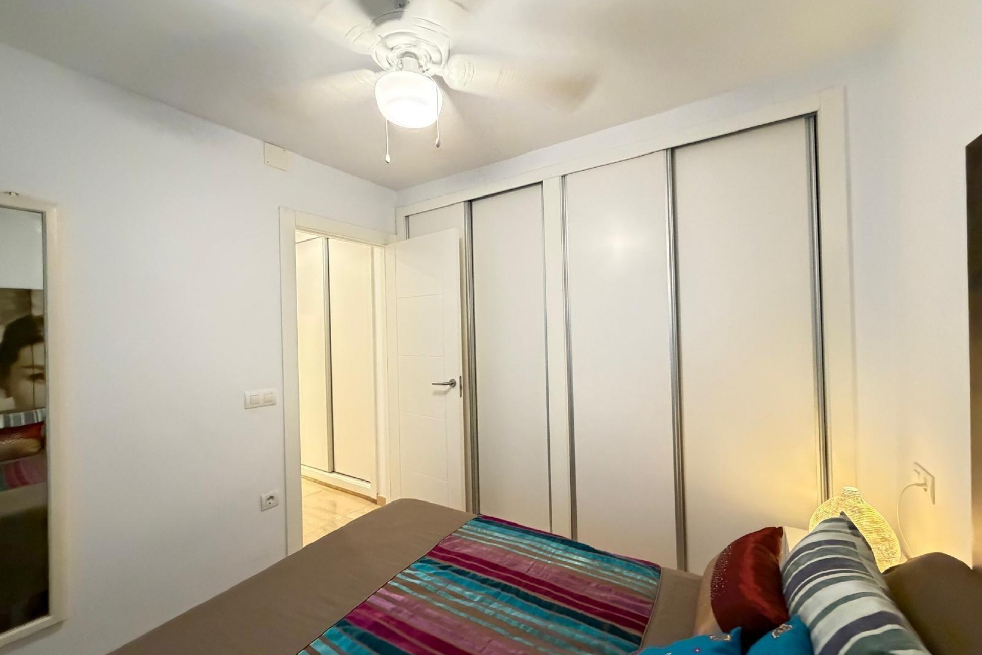 Sale - Apartamento -
Torrevieja - Paseo maritimo